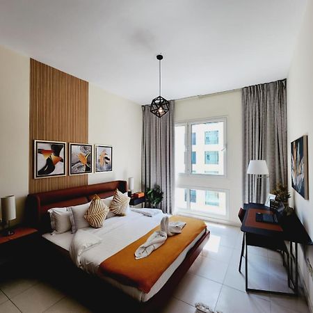 Lovely 1-Bedroom Apartment In The Heart Of Dubai Marina Exterior foto